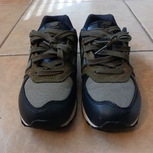 New Balance 574 (Black/Green) Size 4y